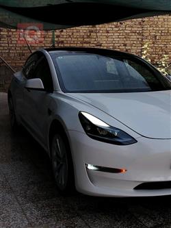 تسلا موديل 3